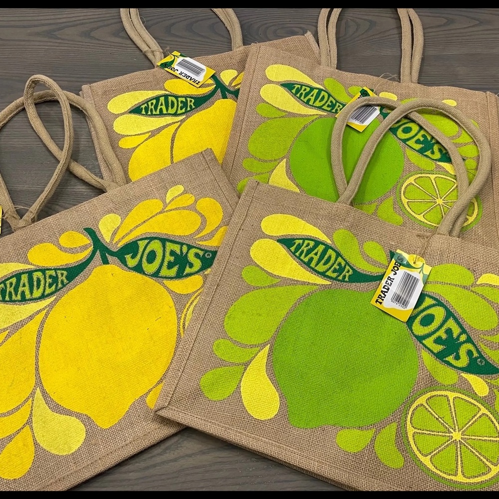 Trader Joe’s Limited Edition Lemon Lime Tote Bag - Picture 2 of 2